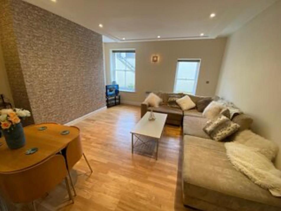 Easby Breakaways - **Modern Apartment 5 Mins From South Bay, Scarborough** Exterior foto